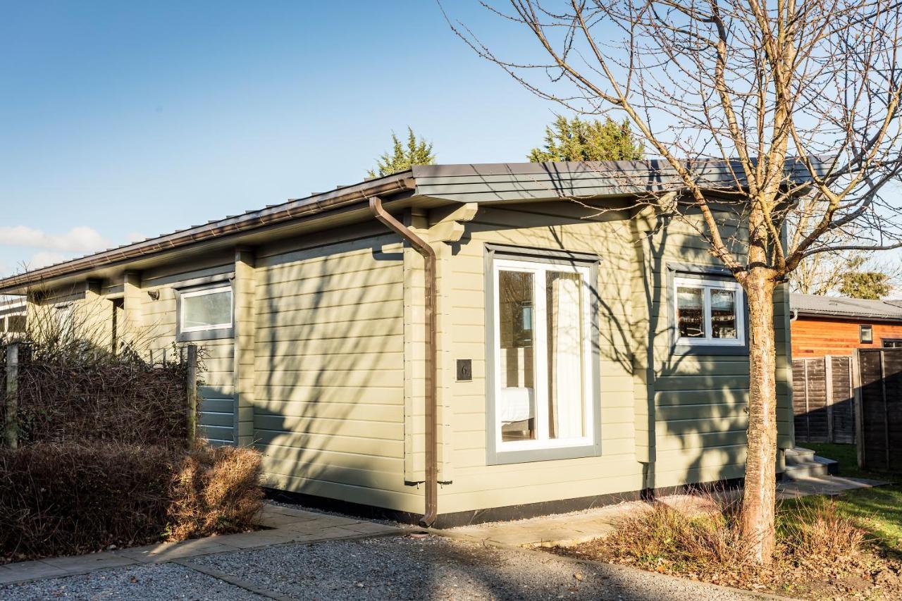 Roydon Marina Village Lodges Roydon (Essex) Exterior foto